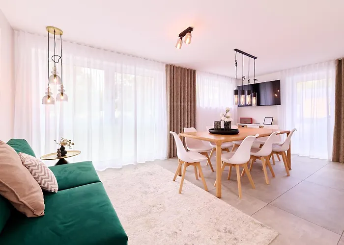 Xzllenz - 4 Schlafzimmer, Zentral, Parken, U-Bahn, 2 Baeder, 4 Smart-Tv, Optional Einzelbett