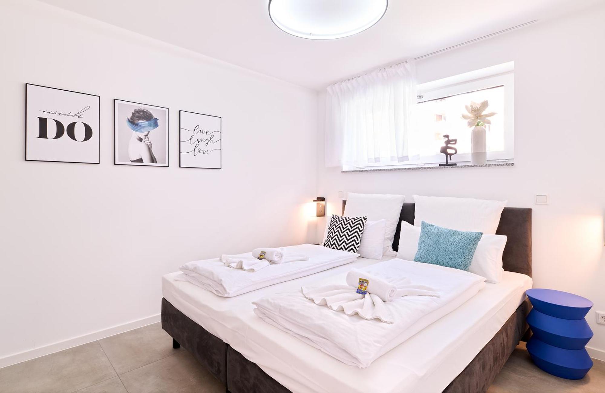 Xzllenz - 4 Schlafzimmer, Zentral, Parken, U-bahn, 2 Baeder, 4 Smart-tv, Optional Einzelbett Nuremberg