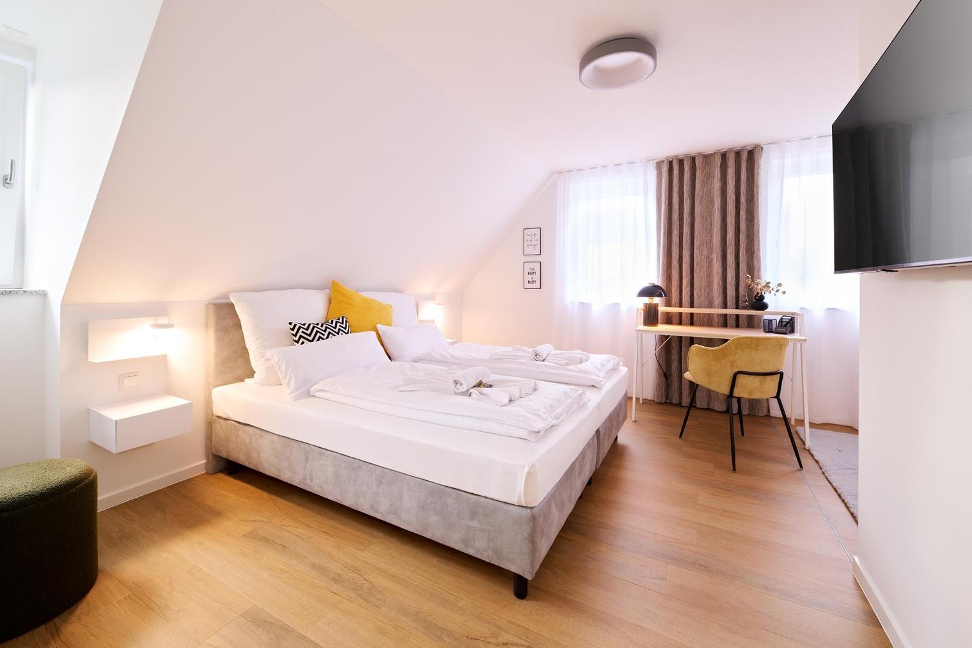 Holiday home Xzllenz - 4 Schlafzimmer, Zentral, Parken, U-bahn, 2 Baeder, 4 Smart-tv, Optional Einzelbett