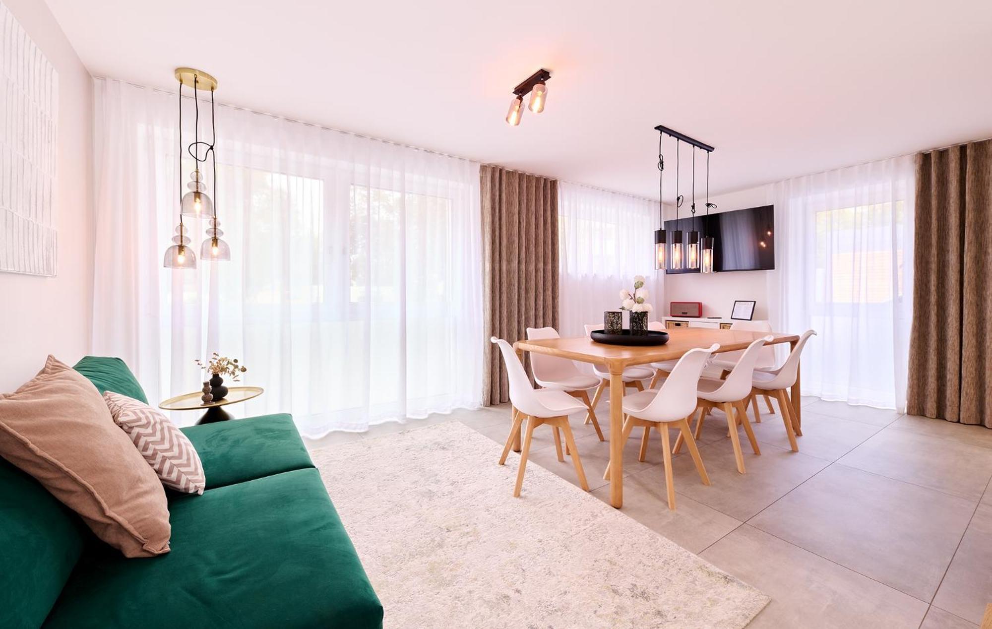 Xzllenz - 4 Schlafzimmer, Zentral, Parken, U-bahn, 2 Baeder, 4 Smart-tv, Optional Einzelbett Holiday home Nuremberg
