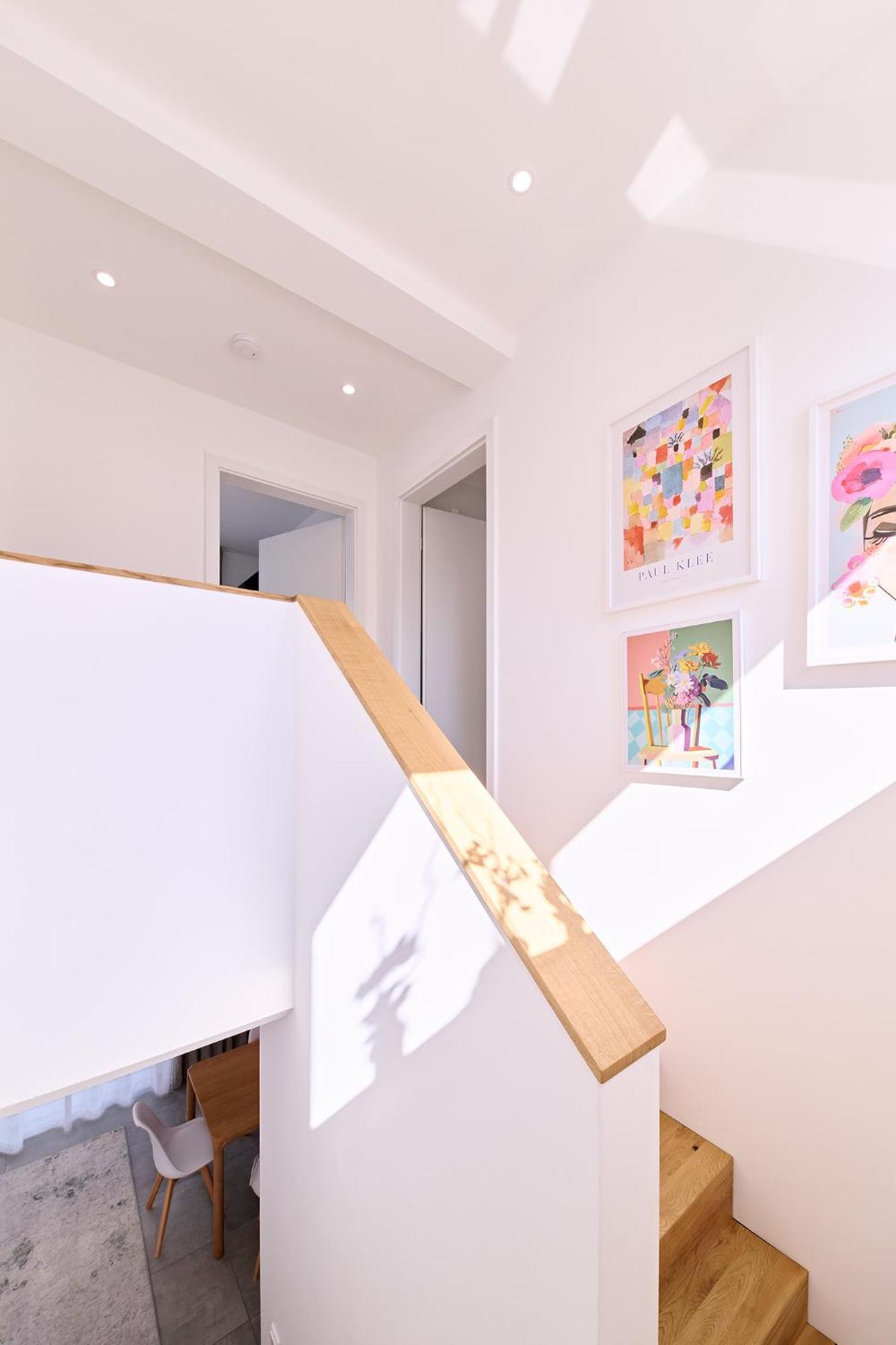 Holiday home Xzllenz - 4 Schlafzimmer, Zentral, Parken, U-bahn, 2 Baeder, 4 Smart-tv, Optional Einzelbett Nuremberg