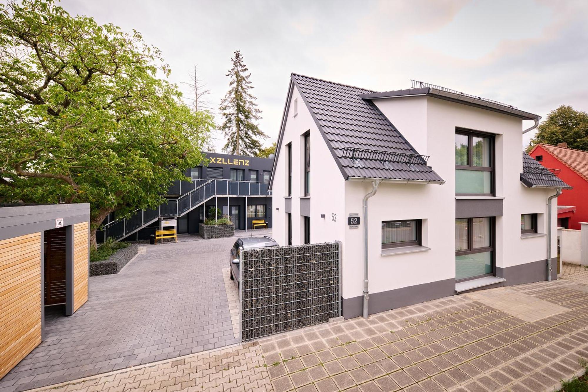 Holiday home Xzllenz - 4 Schlafzimmer, Zentral, Parken, U-bahn, 2 Baeder, 4 Smart-tv, Optional Einzelbett Nuremberg