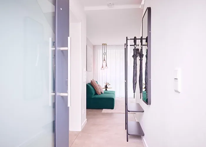 Xzllenz - 4 Schlafzimmer, Zentral, Parken, U-Bahn, 2 Baeder, 4 Smart-Tv, Optional Einzelbett